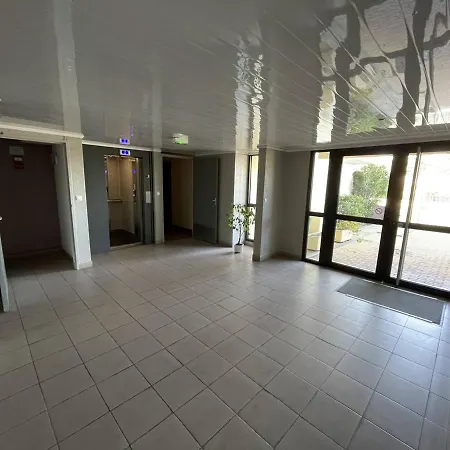 Avec Piscine A Saint-cyprien, A 50m - Fr-1-106-76 Appartement Saint-Cyprien (Pyrenees-Orientales)